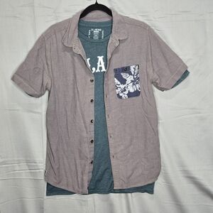 Billabong Lot Of 2 T-Shirt And Button Up Collared Short Sleeve Shirt, Mens Sz M